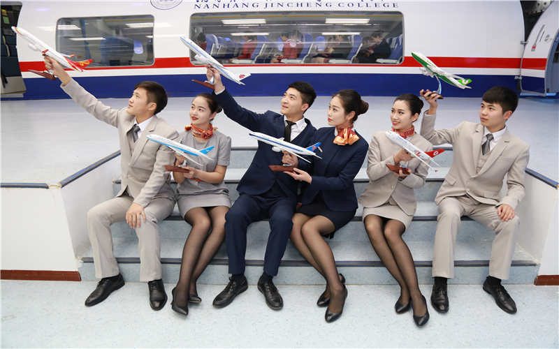 空乘专业需要具备哪些条件