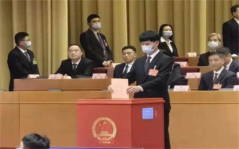 95后、第44届世赛冠军蒋应成当选杭州市人大常