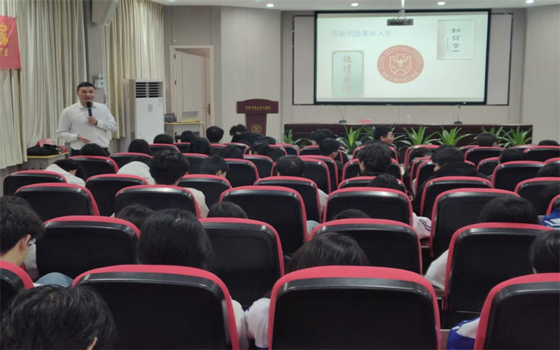 劳模精神润心田 匠心筑梦启新程—我校迎来劳